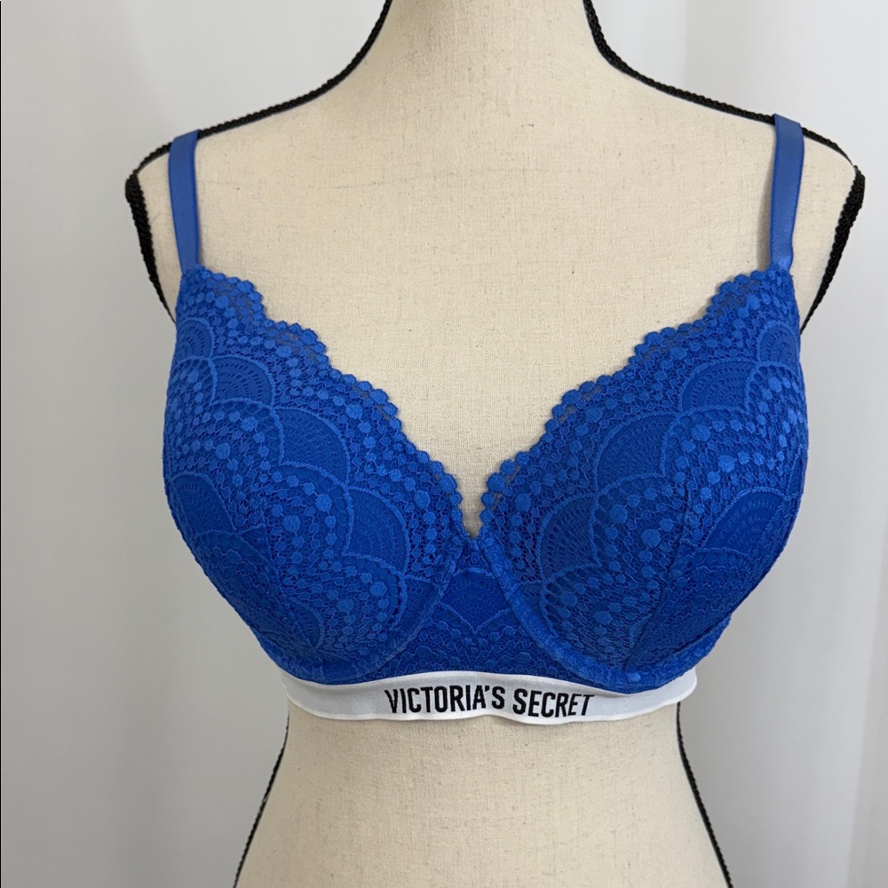 Women’s Victoria's Secret Cobalt Blue Lace Lined Demi Bra Size 38D